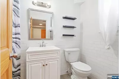 135 Dixon Avenue, Paterson, NJ 07501 - Photo 25