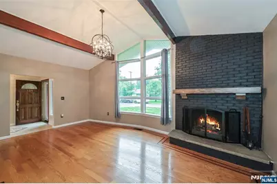 135 Elmwood Avenue, Ho Ho Kus, NJ 07423 - Photo 5