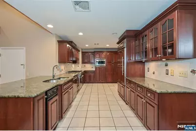 135 Elmwood Avenue, Ho Ho Kus, NJ 07423 - Photo 7