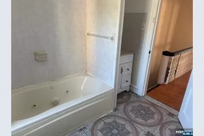 68 Danforth Avenue, Jersey City, NJ 07305 - Photo 25