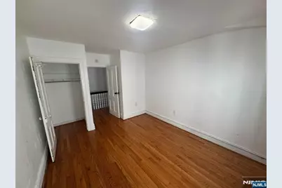 68 Danforth Avenue, Jersey City, NJ 07305 - Photo 35