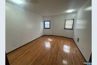 68 Danforth Avenue, Jersey City, NJ 07305 - Photo 15