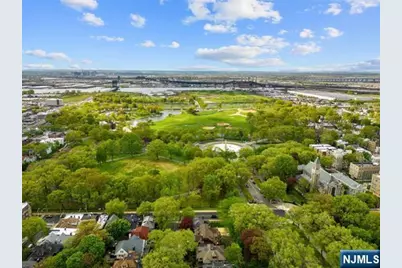 240 Clendenny Avenue 5A #5A, Jersey City, NJ 07304 - Photo 33