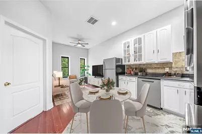 240 Clendenny Avenue 5A #5A, Jersey City, NJ 07304 - Photo 1