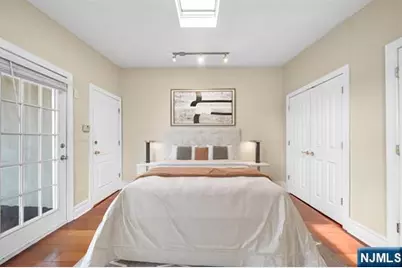 240 Clendenny Avenue 5A #5A, Jersey City, NJ 07304 - Photo 13