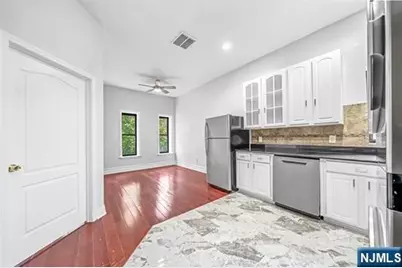 240 Clendenny Avenue 5A #5A, Jersey City, NJ 07304 - Photo 7