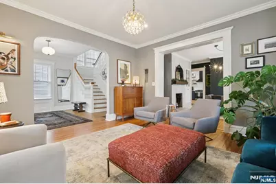 36 Willow Street, Montclair, NJ 07042 - Photo 5