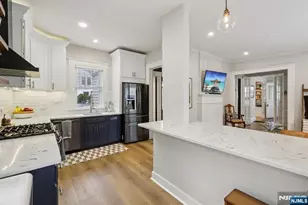 36 Willow St, Montclair, NJ 07042 - Photo 11