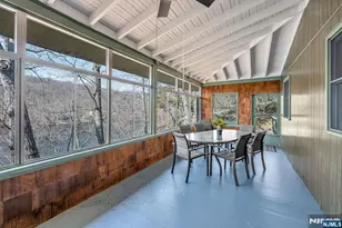 27 Middle Rd, Bloomingdale, NJ 07420 - Photo 25