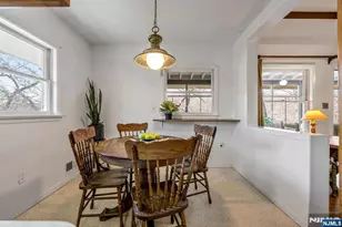 27 Middle Rd, Bloomingdale, NJ 07420 - Photo 17