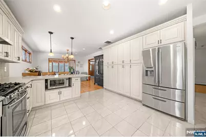 19 Central Avenue, Demarest, NJ 07627 - Photo 13