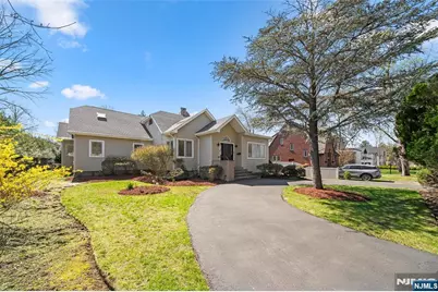 19 Central Avenue, Demarest, NJ 07627 - Photo 3