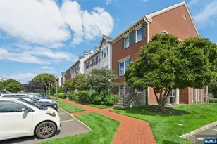 14 Walnut St, Jersey City, NJ 07305 - Photo 15