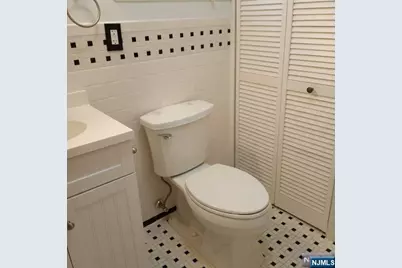 327 Broad Street 2 #2, Carlstadt, NJ 07072 - Photo 9