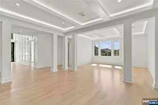 320 Bolz St, Englewood Cliffs, NJ 07632 - Photo 41