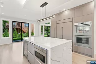 320 Bolz St, Englewood Cliffs, NJ 07632 - Photo 29