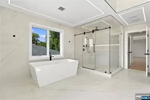 320 Bolz St, Englewood Cliffs, NJ 07632 - Photo 11