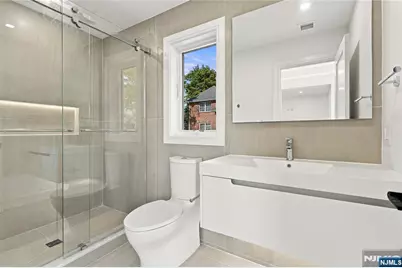 320 Bolz Street, Englewood Cliffs, NJ 07632 - Photo 5