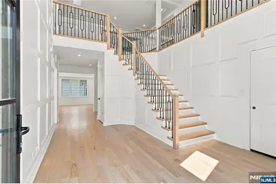 320 Bolz Street, Englewood Cliffs, NJ 07632 - Photo 45