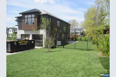 320 Bolz Street, Englewood Cliffs, NJ 07632 - Photo 3