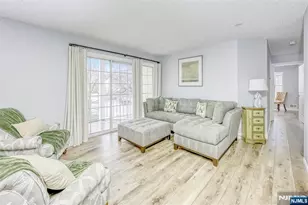 667 Juniper Way 667, Mahwah, NJ 07430 - Photo 3