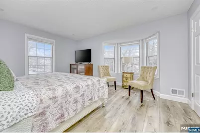 667 Juniper Way 667 #667, Mahwah, NJ 07430 - Photo 9