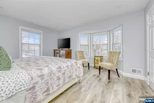 667 Juniper Way 667, Mahwah, NJ 07430 - Photo 9