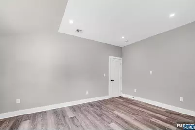 715 Evans Street 2 #2, Paramus, NJ 07652 - Photo 15