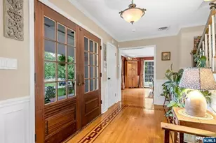 220 Ottowa Ln, Franklin Lakes, NJ 07417 - Photo 9