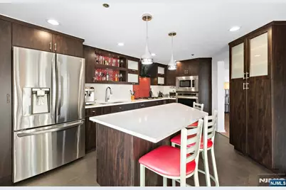 404 Jefferson Court Ph4 #PH4, Edgewater, NJ 07020 - Photo 15