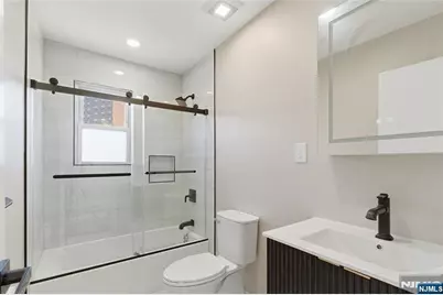 293 Center Street 2nd Floor #2nd Floor, Orange, NJ 07050 - Photo 13