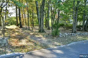 492 Manchester Ave, North Haledon, NJ 07508 - Photo 1