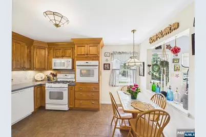 808 Parsons Road, Ridgewood, NJ 07450 - Photo 11