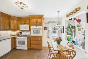 808 Parsons Rd, Ridgewood, NJ 07450 - Photo 11