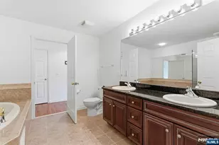 19 Rockhall Ct, Hamburg, NJ 07419 - Photo 19