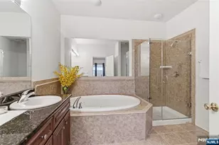 19 Rockhall Ct, Hamburg, NJ 07419 - Photo 21