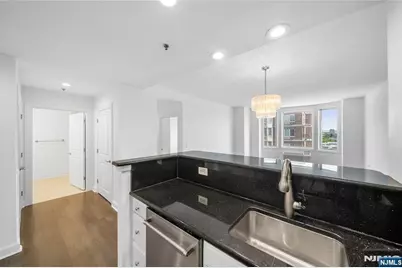 6408 City Place, Edgewater, NJ 07020 - Photo 9