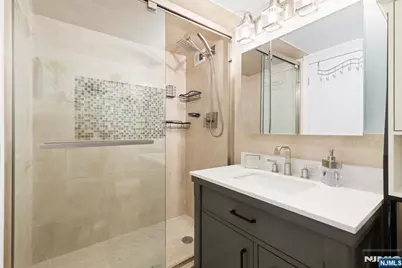 9060 Palisade Avenue 1026 #1026, North Bergen, NJ 07047 - Photo 13