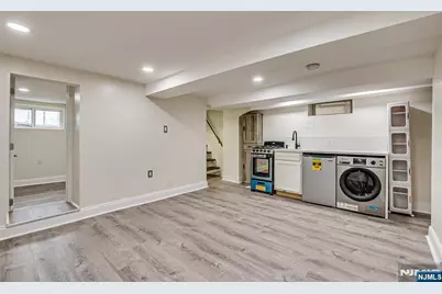 602 E Avenue E, Bayonne, NJ 07002 - Photo 1