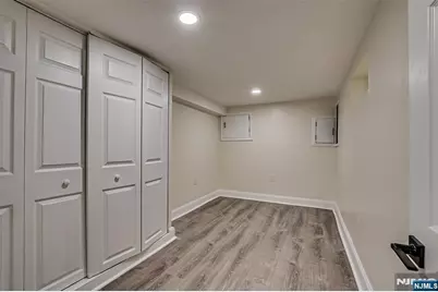 602 E Avenue E, Bayonne, NJ 07002 - Photo 3