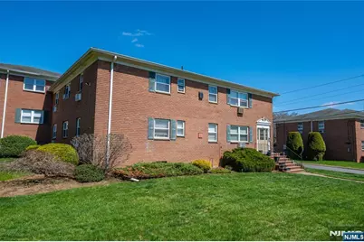 22 Knox Terrace 2A #2A, Wayne, NJ 07470 - Photo 3