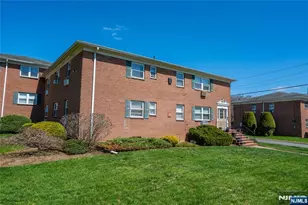 22 Knox Terrace 2A, Wayne, NJ 07470 - Photo 3