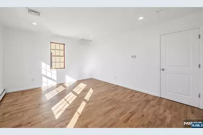 457 Washington Avenue 2nd Fl #2nd Fl, Cliffside Park, NJ 07010 - Photo 9