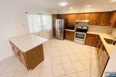 50 Beverly Court, Fair Lawn, NJ 07410 - Photo 5