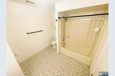 50 Beverly Court, Fair Lawn, NJ 07410 - Photo 13