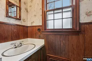 401 Walnut St, Nutley, NJ 07110 - Photo 11