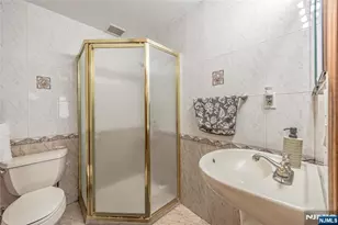 255 Jefferson Ave, River Edge, NJ 07661 - Photo 19