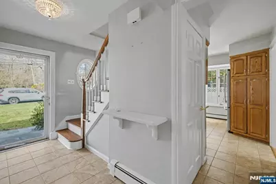 32 Highview Avenue, Woodcliff Lake, NJ 07677 - Photo 3