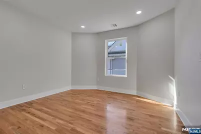 249 Hillside Avenue, Leonia, NJ 07605 - Photo 21