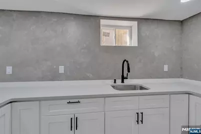 249 Hillside Avenue, Leonia, NJ 07605 - Photo 33